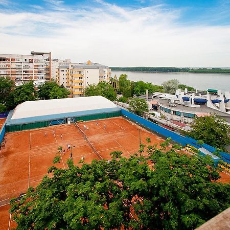 Wood&Steel Apartment Galaţi Екстериор снимка